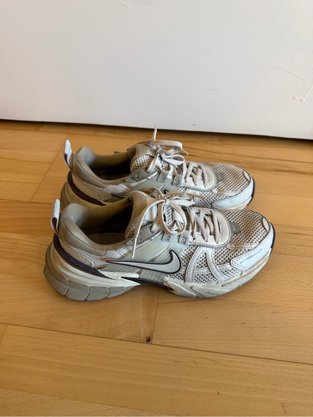Women’s Nike V2K Run Light Orewood Brown